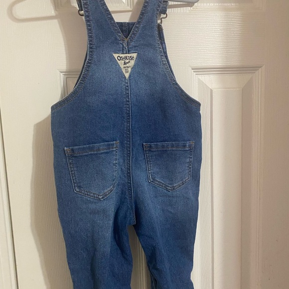 Girl’s Oshkosh B’Gosh Denim Overalls - Picture 6 of 7